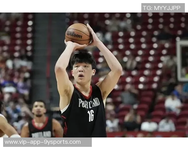 杨瀚森坦言防守不足并强调英语水平需提升与主帅积极沟通 杨瀚森坦言防守不足并强调英语水平需提升与主帅积极沟通