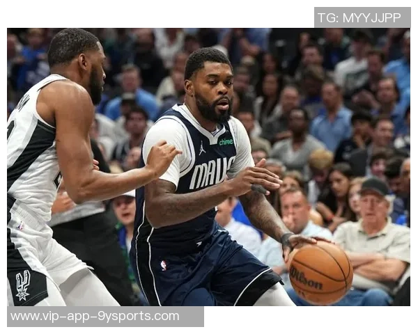 独行侠赛季前全新升级球队私人飞机展现豪华风范 独行侠赛季前全新升级球队私人飞机展现豪华风范