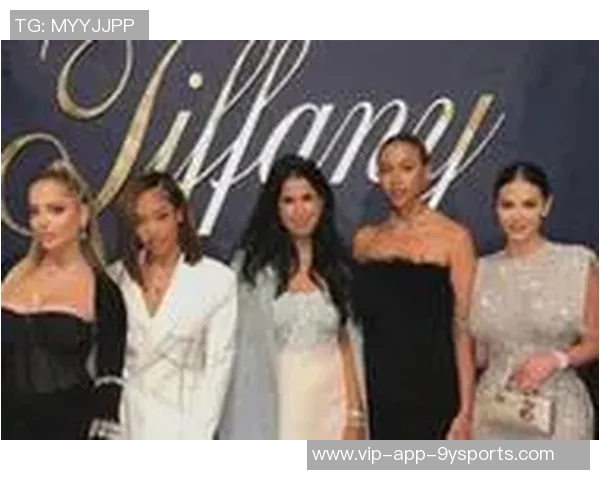 乔治妻子生日聚会合影多位球员太太同框展现友谊与魅力