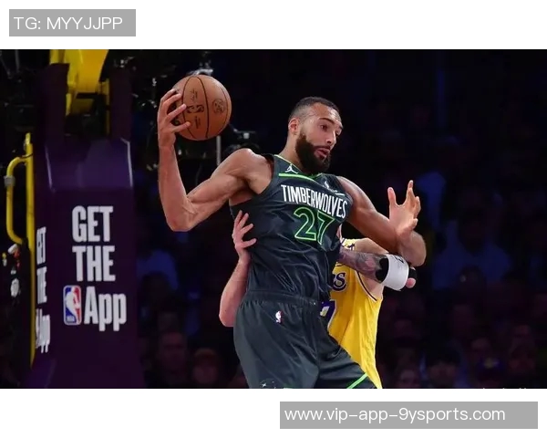 戈贝尔强调每场比赛对季后赛的重要性防守精神是球队生存之道