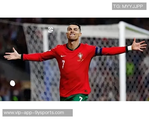 C罗40岁依旧神勇点射破门创造连续25年进球传奇